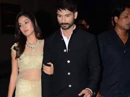 2020 seems to have changed the way we perceive workwear permanently, focusing more on comfort than ever before. Shahid Kapoor Says Mira Rajput Did Not Take Dig At Kareena Kapoor Shahid On Mira Rajput Comments Shahid Kapoor Mira Rajput Filmibeat