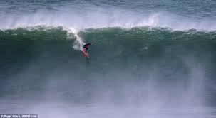 For live surf reports and forecast try cornwall, uk surf reports. Surfers In Newquay Enjoy Huge Waves Off The Coast Of Cornwall Daily Mail Online