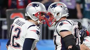 They were faced with something that doesn't. Gronk Reporting Tom Brady Rob Gronkowski Make Reunion Official Anchorman Style Sporting News