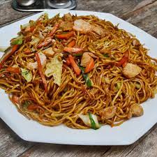 Rendang basah berwarna cokelat terang keemasan dan lebih pucat. Resep Mie Goreng Basah Gurih Praktis Lifestyle Fimela Com