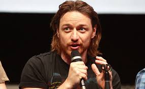 Mcavoy was born on 21 april 1979 in glasgow, scotland, to james, a bus driver, and elizabeth (née johnstone), a nurse. X Men Star James Mcavoy Reveals How His 5 7 Height Impacted His Career