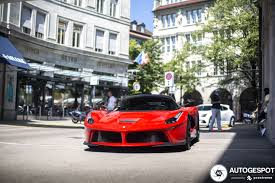 The objective was to increase aerodynamic efficiency, deliver ideal weight distribution, lower the car's centre of gravity as far as possible, and, most importantly of all, seamlessly integrate the new hybrid system.all of this and more has been achieved without impinging on cabin. Ferrari Laferrari 20 July 2021 Autogespot
