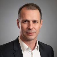 300+ profils pour “Decker”