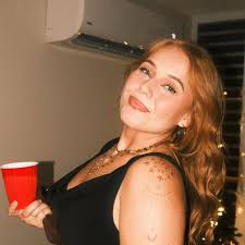 Desmond Green (@predatortoon) • Instagram photos and videos