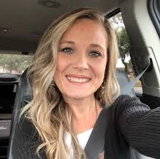 Amanda Armbruster's Instagram, Twitter & Facebook