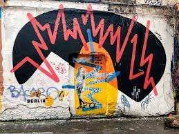 Awesome graffiti drawings drawings of hearts cool graffiti draw best. Berlin S Iconic Street Art 10 Must Visit Spots Great For Photos The Travel Intern