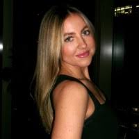 6400+ "-a Josh- Griswold" profiles