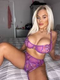 TW Pornstars - Louise Hannah. Twitter. Do I make you horny? 👅🫶. 7:40 AM -  7 May 2023