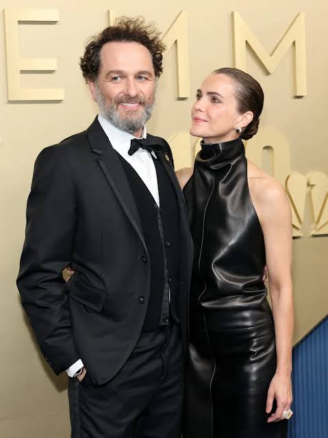 Keri Russell and Matthew Rhys Bring Couple Goals to the Emmys Red Carpet