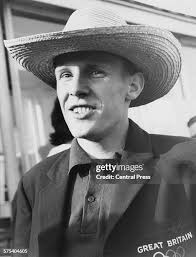 26 Bruce Tulloh Photos & High Res Pictures