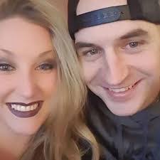 Veronica Gale's Instagram, Twitter & Facebook