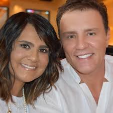 Lorenzo Antonio - ¡¡Felicidades a mi hermanita @sparxrosamaria hoy en su cumpleaños!! 🎁 🍰 🎂 Happybirthday to my sis Rosamaria @gruposparx! #lorenzoantonio #gruposparx | Facebook