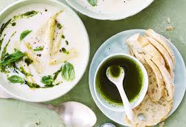 Spargelcremesuppe Mit Basilikumol Rezept Spargelcremesuppe Spargel Und Suppen