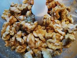 Das Perfekte Marzipan Mohn Walnuss Makronen Rezept Mit Einfacher Schritt Fur Schritt Anleitung Eiweiss Mit Zitronensaft Und Sal Makronen Rezept Makronen Rezepte