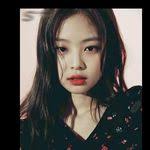 Agatha Lynch's Instagram, Twitter & Facebook