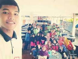 Hadirin sekalian, majlis diteruskan lagi dengan menjemput yang berusaha puan hajah hanim binti abdullah pengetua, smk pekan baru muar untuk memberikan ucapan dan seterusnya merasmikan majlis pelancaran program nilam peringkat smk pekan baru muar tahun 2016. 5 Pd 2015 Smk Pekan Baru Muar Johor Youtube