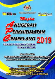 Pejabat pertanian kuala kangsar mencadangkan pembangunan industri rendang tok kuala kangsar dibangunkan dengan pendekatan holistic sebagai satu industri 1 komuniti. Buku Apc 2020