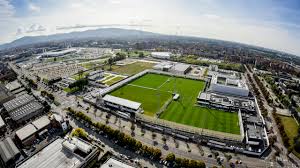 Outside juventus stadium, there is area12, a covered shopping centre with its own food court. Projects Investments Investing In Juventus