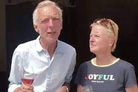 Lees meer over hoe uw persoonlijke gegevens worden verwerkt en stel uw voorkeuren in het detailgedeelte in. Erica Over Huwelijk Met Martien Voor Mij Mag Dit Eeuwig Duren