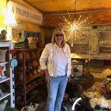 Airlie gardens magnolia & azalea members may begin reserving oyster roast member tickets online or onsite starting wednesday, august for the ninth year in a row, airlie gardens will host their annual art exhibit. A Proper Garden Riverwalk 54 Visitors