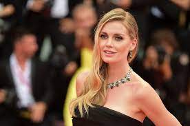 Kitty spencer (born december 28, 1990) is famous for being princess. Lady Kitty Spencer Bio Age Siblings Nationality Salary Net Worth Height Instagram