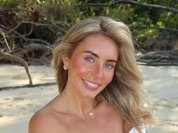 Bonnie Blue: Mans disturbing insight after he queues with 1,000 others to  have sex with adult star - The Mirror