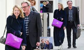 Off Duty Bitter Tv Enemies Are Spotted Looking Very Relaxed In Each Other S Company Daily Mail Online
