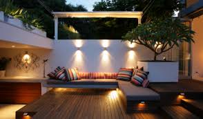 10 Harmonious Contemporary Outdoor Lighting Ideas