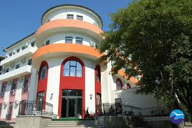 Eforie nord are multe atracţii pentru a fi explorate cu trecutul său fascinant, prezentul intrigant şi viitorul trepidant. Hotel Neptun Eforie Nord