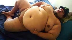 Superchub Humping the Bed and Jerks Off Until He Cums. - RedTube