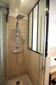 Petite Salle De Bains Zen Et Moderne De 6m2 Salle De Bains Familiale Amenagement Salle De Bain Salle De Bain Zen