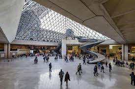 متحف اللوفر في باريس travel photos display cnn travel paris travel