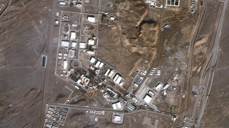 Qué sabemos sobre las instalaciones nucleares iraníes que Israel tiene en la mira? - France 24