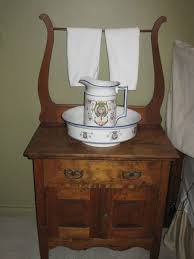 Kijiji Antique Wash Stand With Pitcher And Bowl Antique Wash Stand Wash Stand Primitive Bathrooms