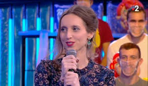 Plus de 2000 titres recensés, 3 années de travail pour tenir la liste à jour, et ce n'est pas fini ! N Oubliez Pas Les Paroles La Nordiste Agathe Eliminee