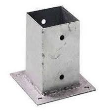 Poteau pour panneau de cloture bois 7x7x240cm carre naturel matière principale : Platine A Poser Pour Poteau 7x7 En Metal Truffaut