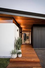 60 Simple And Cheap Modern Landscape Design For Garden Ideas Mid Century Modern House House Exterior Modern Architecture