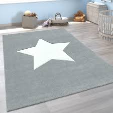 Teppiche fürs kinderzimmer mit straßen sind die perfekte rennstrecke, unser teppich mit hüpfkästchen macht lust, gleich selbst nochmal sportlich zu werden. Kinder Teppich Spiel Teppich Fur Kinderzimmer Mit Stern Motiv In Grau Kaufen Bei Diva Teppich Center