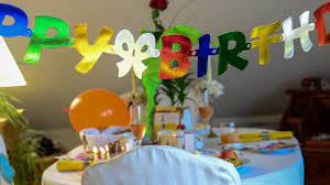 Ich ging zum wein und ließ mich nieder am langen stammtisch der nöckerbrüder. Alles Gute Zum Geburtstag Geburtstagswunsche Wiesbaden Lebt