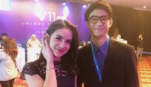 Aku itu masih jomblo makanya aku anggap fans aku itu pacar aku, ungkap devano danendra di kfc tugu tani, gambir, jakarta pusat, minggu (26/1). Steffi Zamora Dekat Dengan Pangeran Cendana Begini Kata Devano Danendra