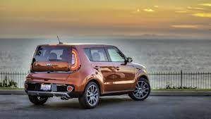 If you lock the driver's door with a key, all vehicle doors will lock automatically. Sure It S Square But 2017 Kia Soul Turbo Is Fast And Fun To Drive