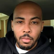 Meg be throwing down in the kitchen too??? Yeah klay hit the jackpot.