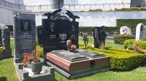 Maintained by adriana (contributor 47328225). Hollywood Forever Cemetery Musiconthebrain