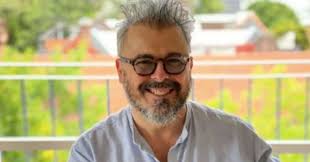 Donato de Santis posó con un look insólito durante sus vacaciones en Punta  del Este