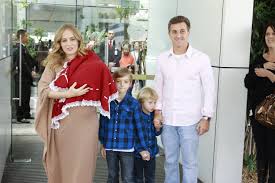 Jun 16, 2021 · acompanhe as últimas notícias do brasil e do mundo em áreas como política, economia, cotidiano, saúde, tecnologia, educação e mais. Nasceu A Filha De Luciano Huck E Angelica Clickgratis