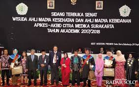Untuk anda atau keluarga anda yang akan melanjutkan sekolah ke jenjang sd smp sma sederajat di wilayah kabupaten. Citra Medika Wisuda 335 Mahasiswa