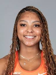 Suzanne Clinton's Instagram, Twitter & Facebook