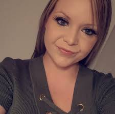 I'm so sad. I've been stressing about finding a venue to throw my baby  shower but everything is ridiculously priced and I do not feel comfortable  spending 4 grand