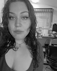 Glitter + Wood Flowers = ❤️❤️❤️