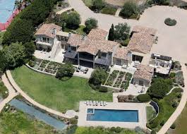 Homes Of The Highest Earning Celebrities In 2015 Celebrity Houses Malibu Mansion Mansions